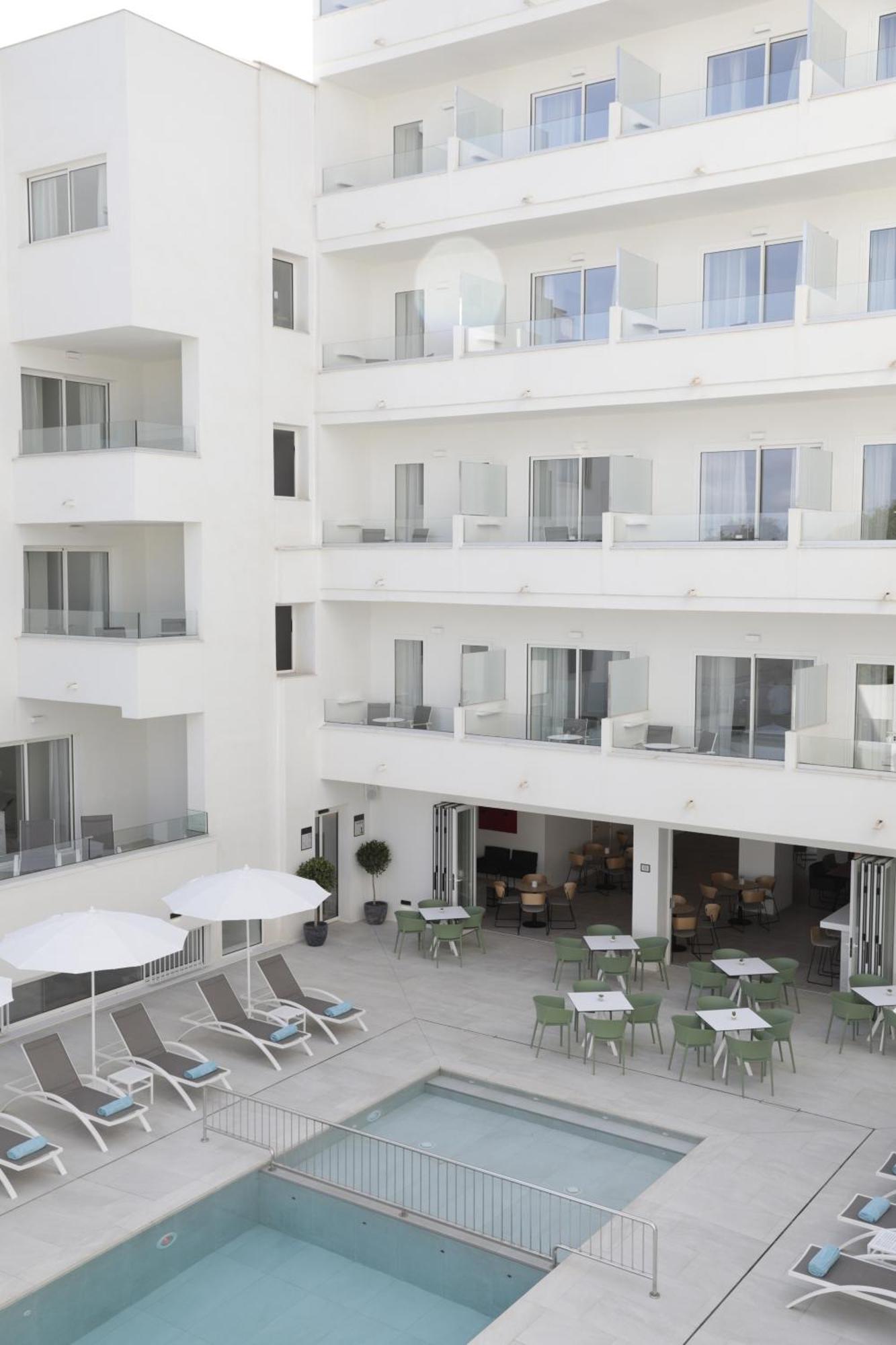Aparthotel Marina Drach 포르투크리스토 외부 사진